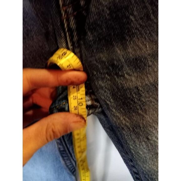 Levis 502 Jeans Mens Size 29x32 Slim Fit Tapered Leg Blue Light Wash Denim - Picture 6 of 8